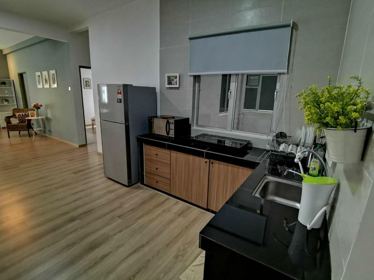The Quintet, Tower Ethel Apartment Тана Рата Екстериор снимка