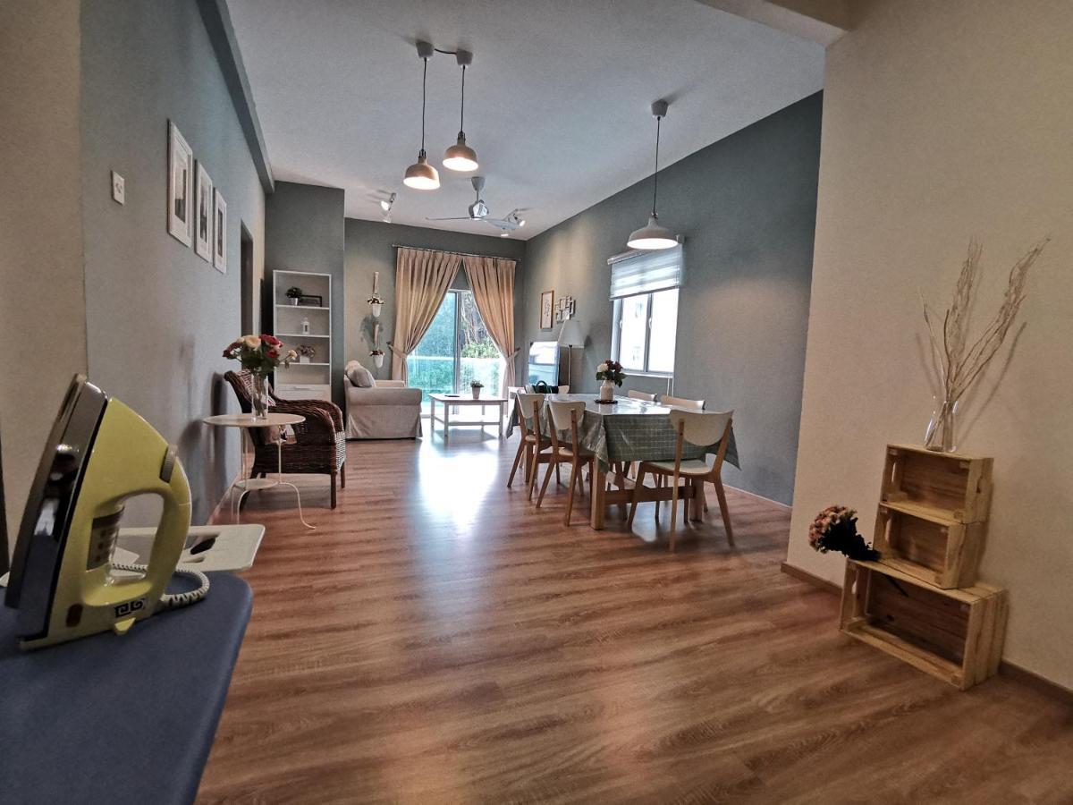 The Quintet, Tower Ethel Apartment Тана Рата Екстериор снимка